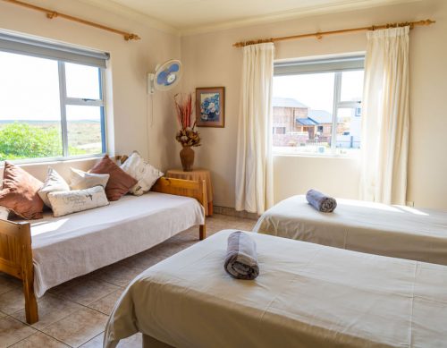 jp-room2-500x389